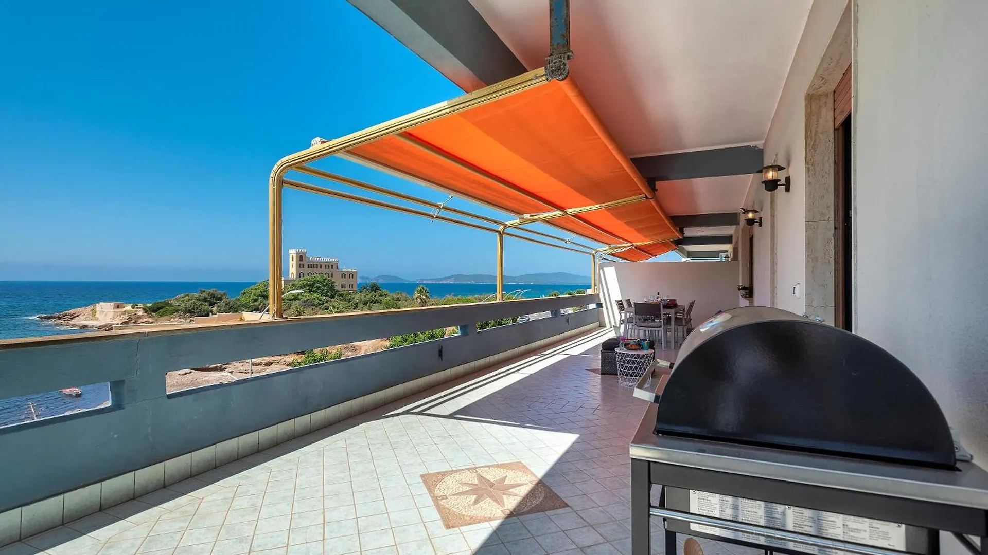 Valencia Penthouse With Spectacular Beachfront Terraces Wifi, Air Conditioning, Close To Beaches Alghero Italy