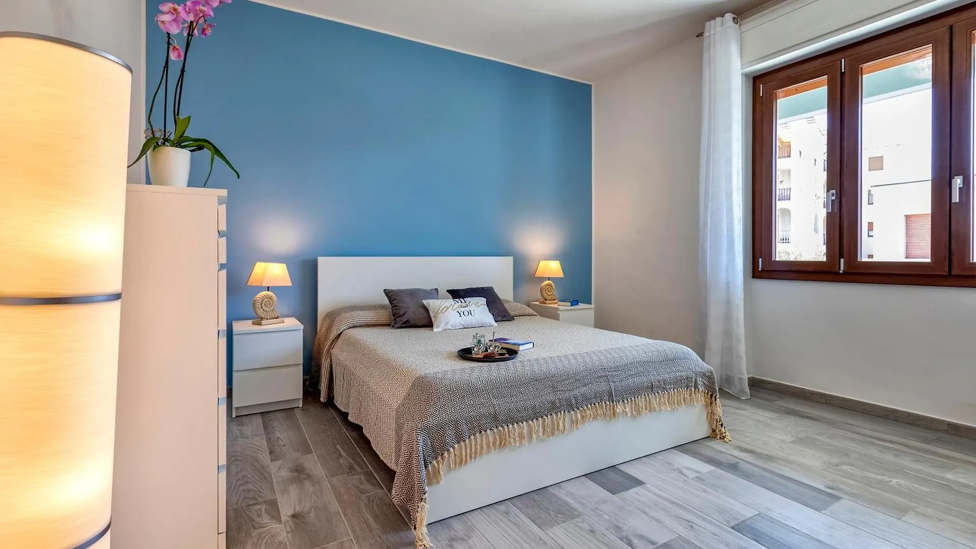 Valencia Penthouse With Spectacular Beachfront Terraces Wifi, Air Conditioning, Close To Beaches Alghero Italy
