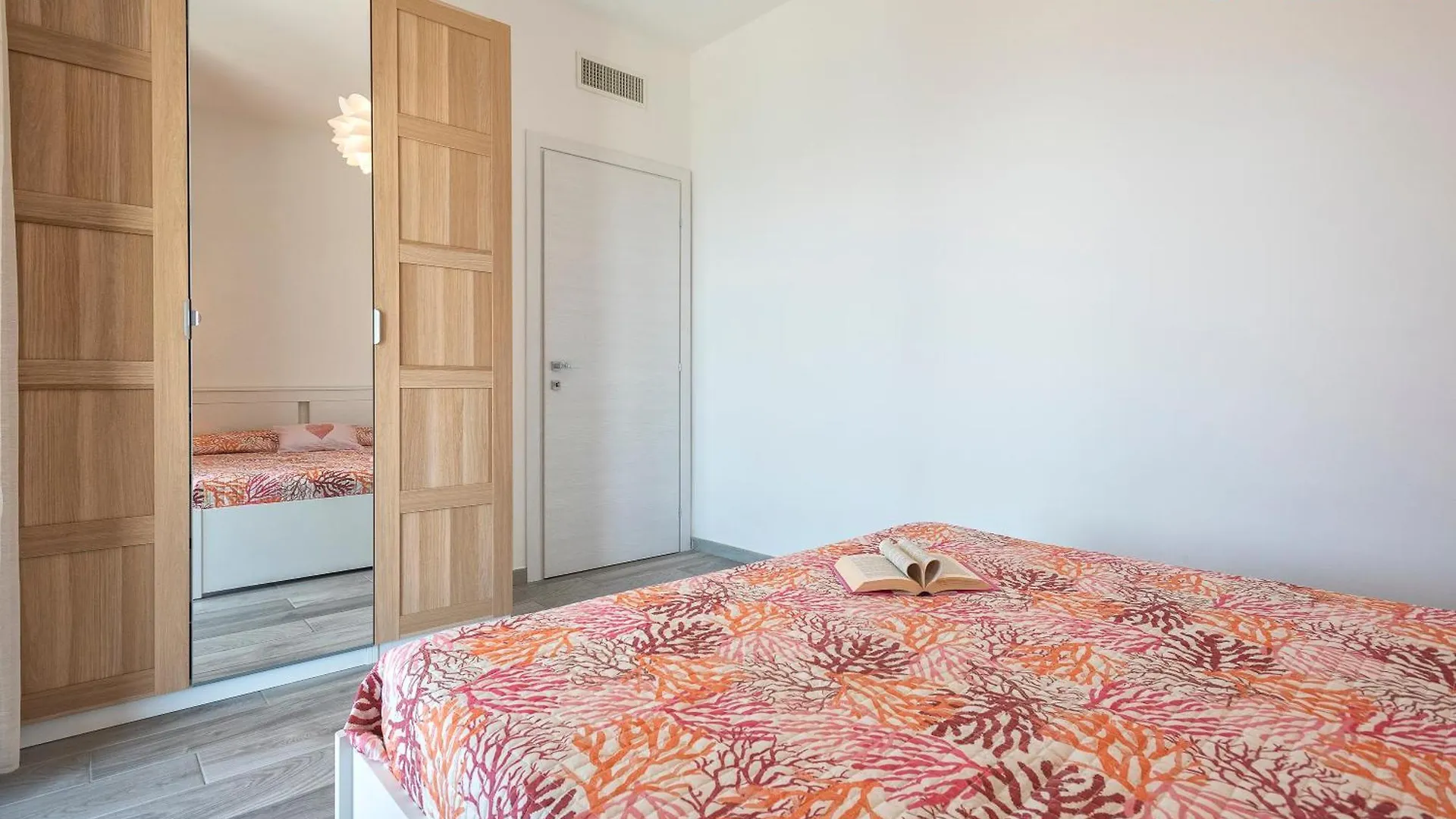 公寓 Valencia Penthouse With Spectacular Beachfront Terraces Wifi, Air Conditioning, Close To Beaches 阿尔盖罗