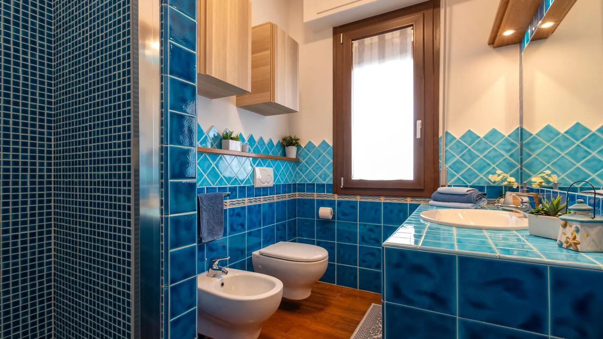 Valencia Penthouse With Spectacular Beachfront Terraces Wifi, Air Conditioning, Close To Beaches Alghero