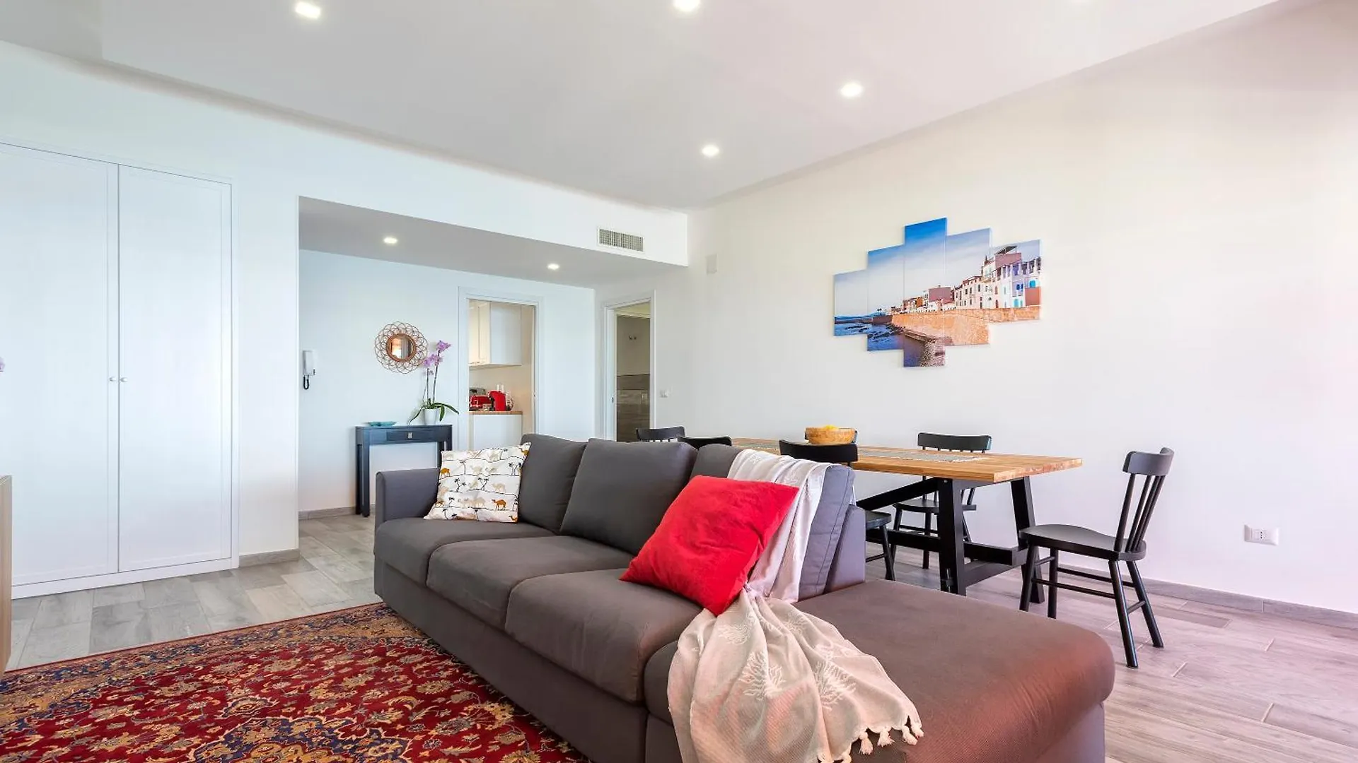Valencia Penthouse With Spectacular Beachfront Terraces Wifi, Air Conditioning, Close To Beaches Alghero Apartment